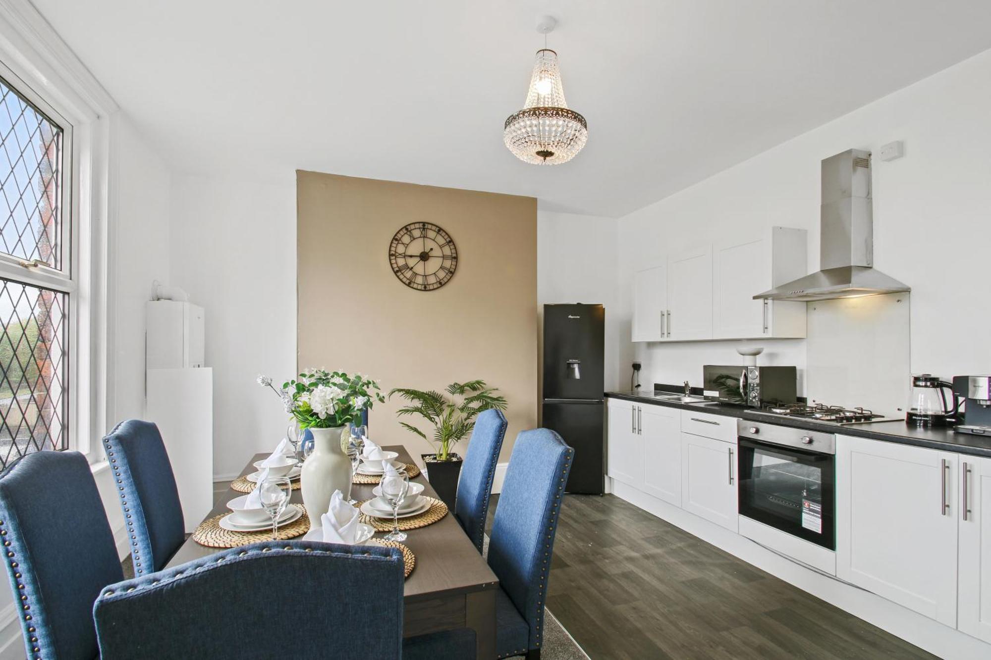 Home In Woodhouse, Leeds 리즈 외부 사진